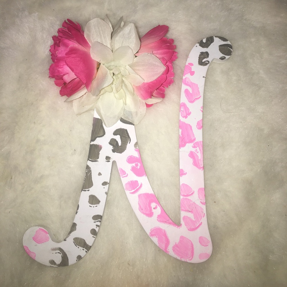 Letter N decal