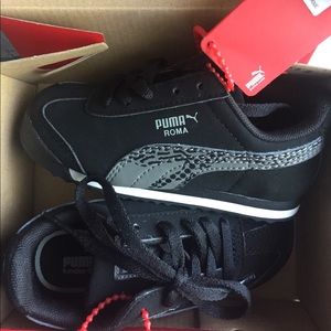 BRAND NEW Kids' Roma Pumas!