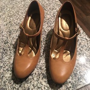 Kelly & Katie T-strap mary janes