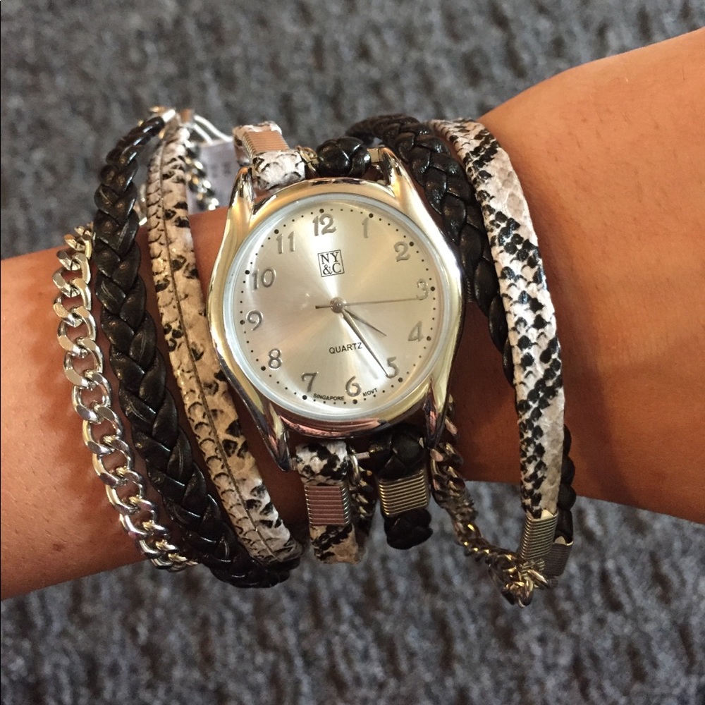 New York & Company Watch
