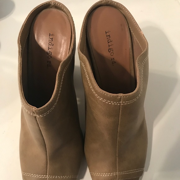 Mule - Picture 2 of 3