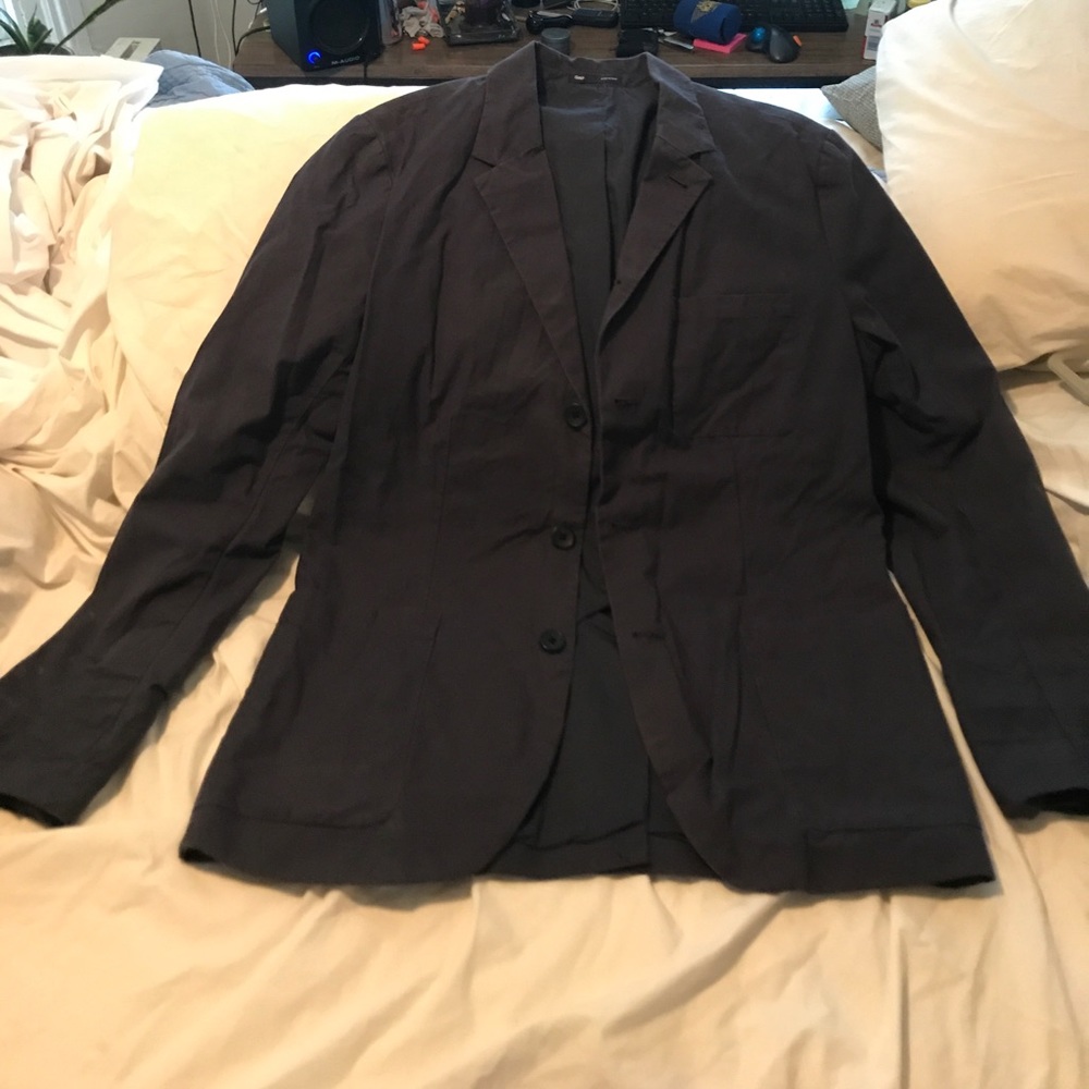 GAP 4 button pinstriped dark grey blazer.