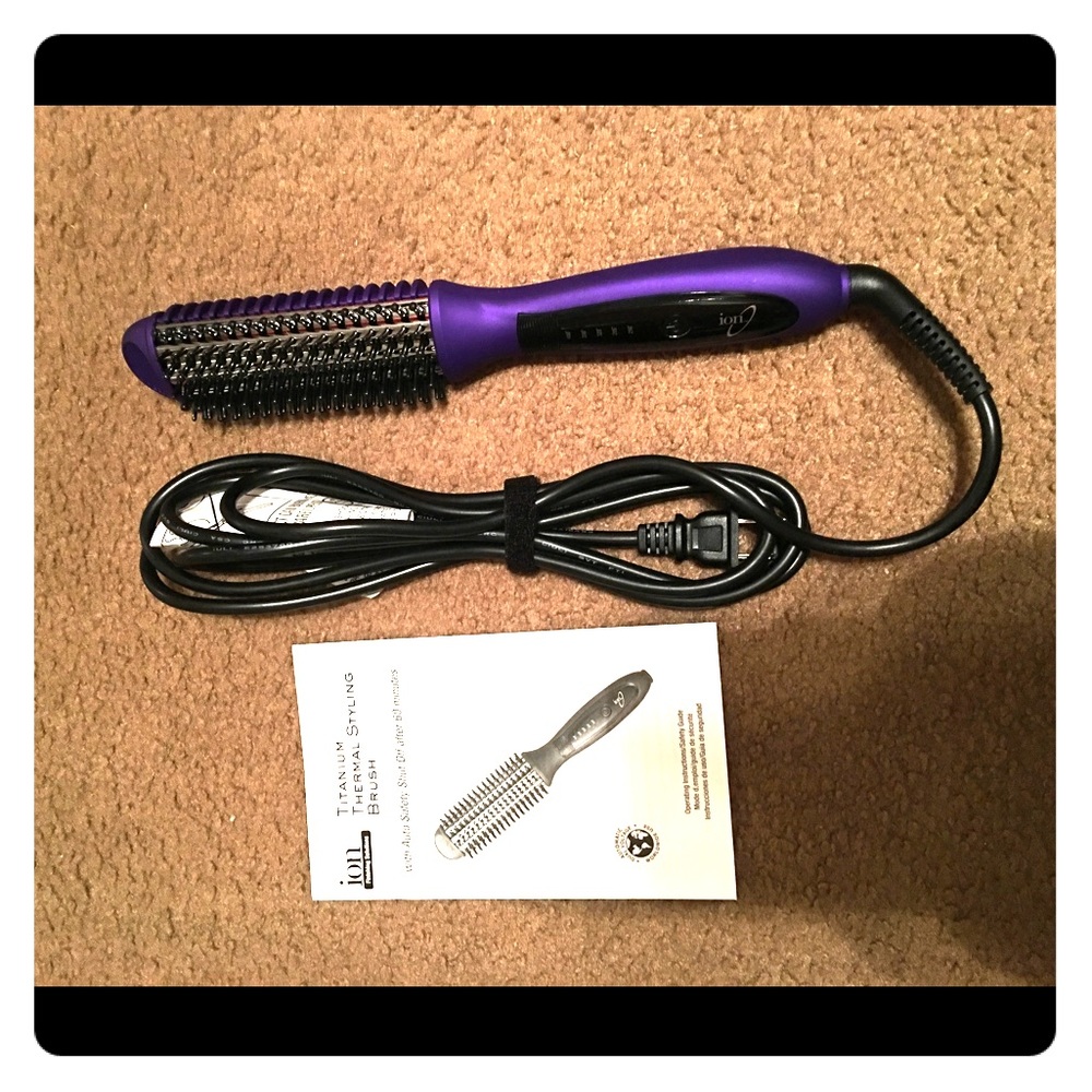 ION Titanium Thermal Styling brush! ❤️