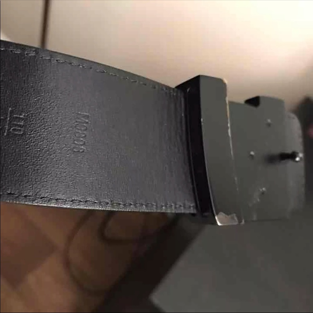 Louis Vuitton Authentic belt