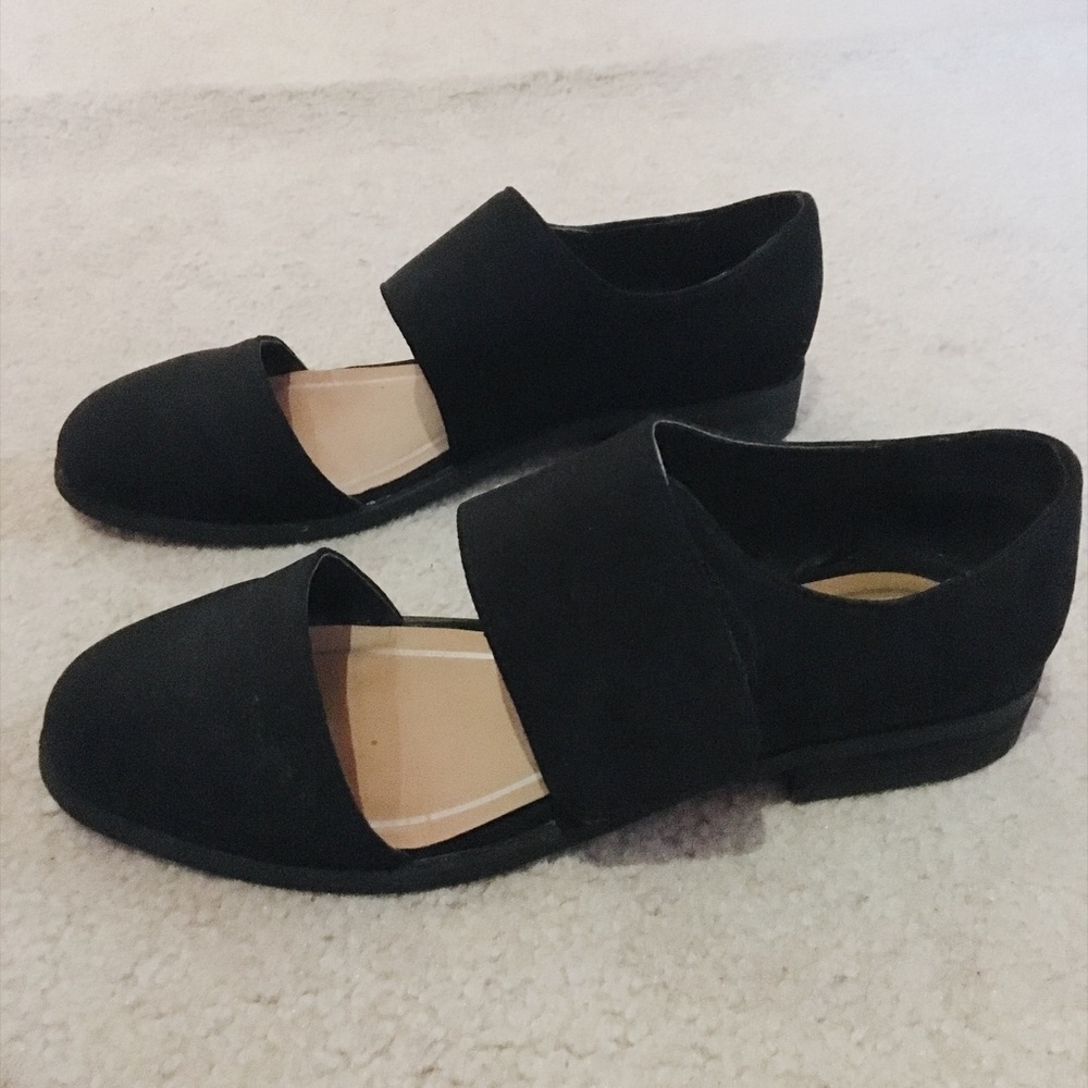 Deena & Ozzy Strap Flats