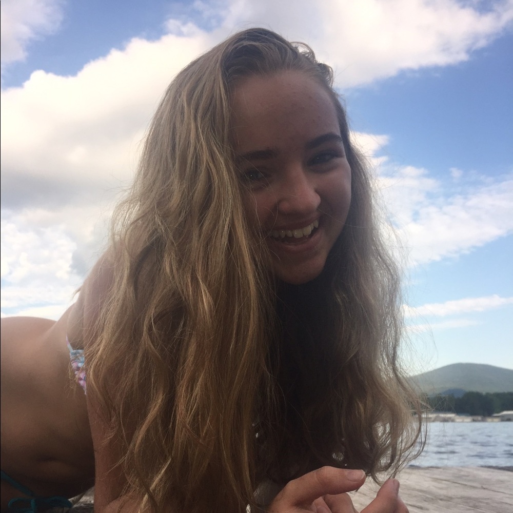 Meet your Posher, Lauren