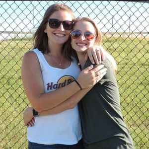 Meet your Posher, Julia