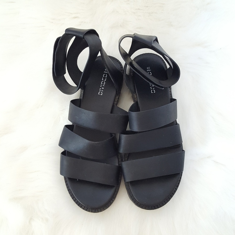 HM platform sandals
