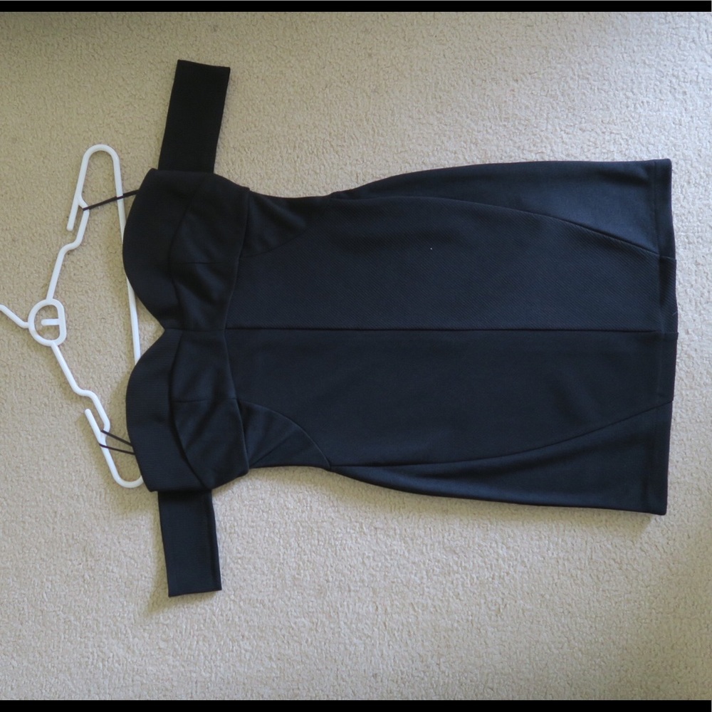 Black off the shoulder Bodycon