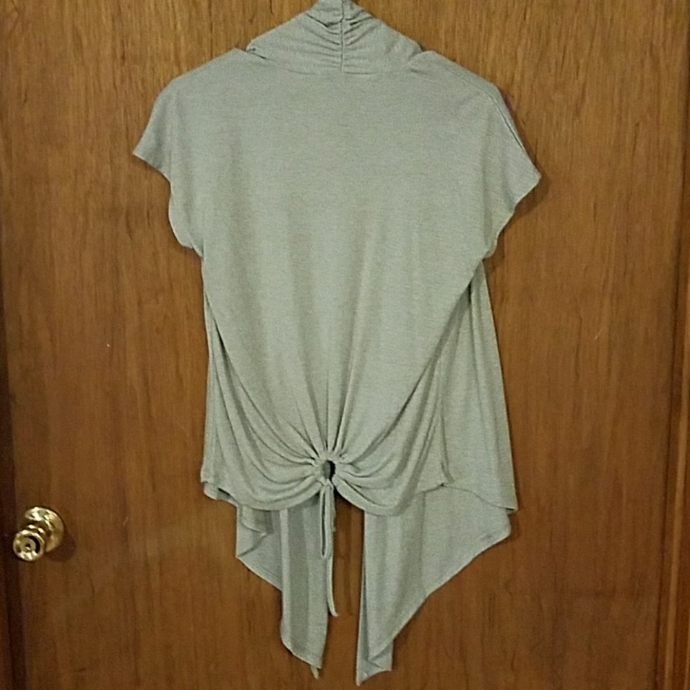 Rue 21 cover up - Picture 3 of 4