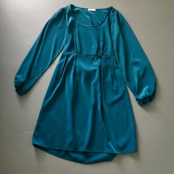 ⬇️Boutique Open Back Teal Party Dress, worn once! - Picture 5 of 8