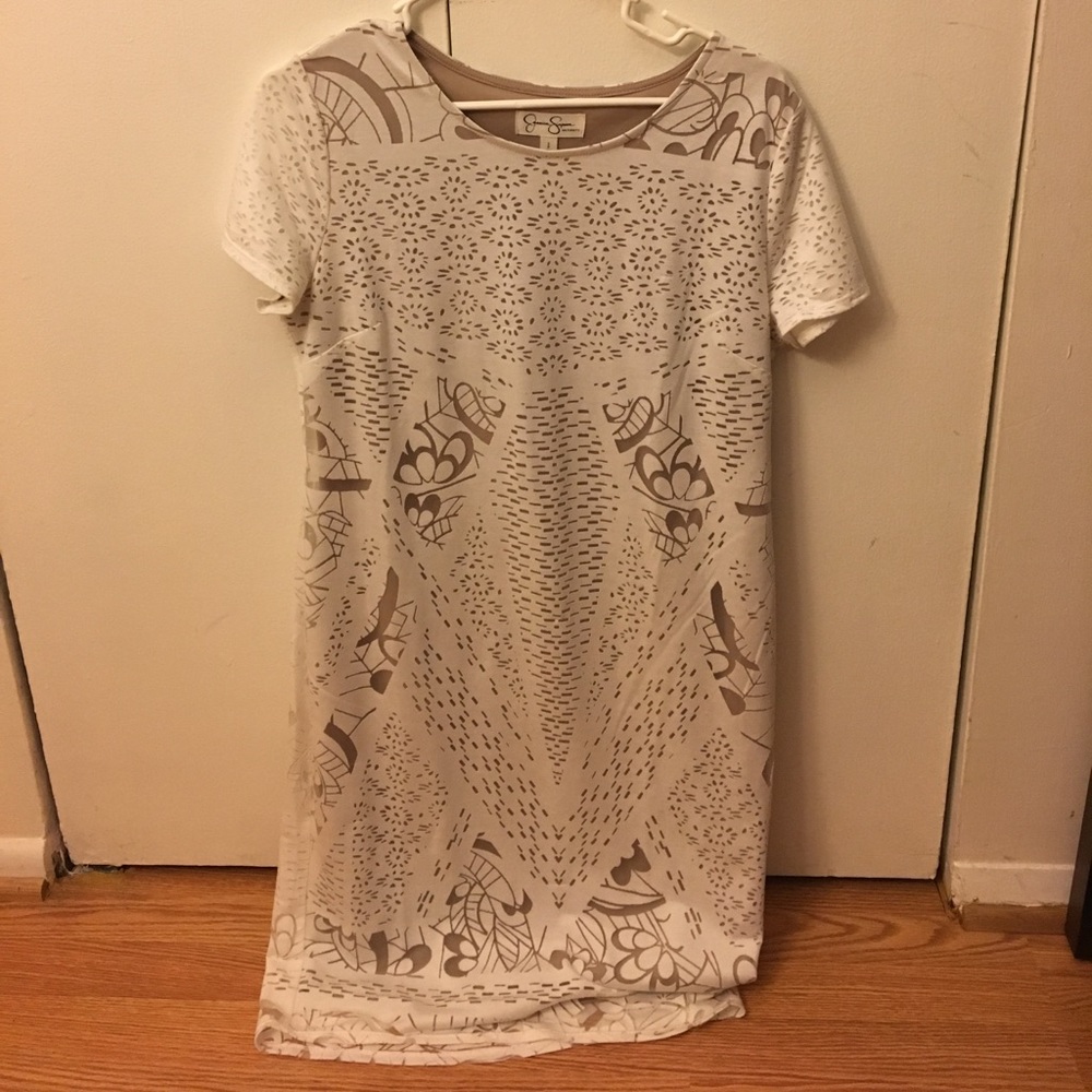 MATERNITY Jessica Simpson white fitted dress