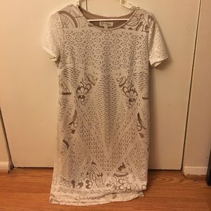 MATERNITY Jessica Simpson white fitted dress