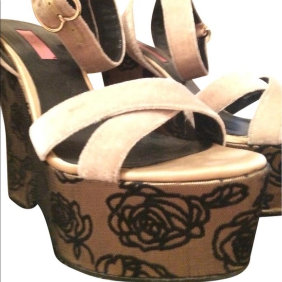 Betsey Johnson ivory black rose velvet Platform heels wedge sandals vintage sexy - Picture 2 of 4