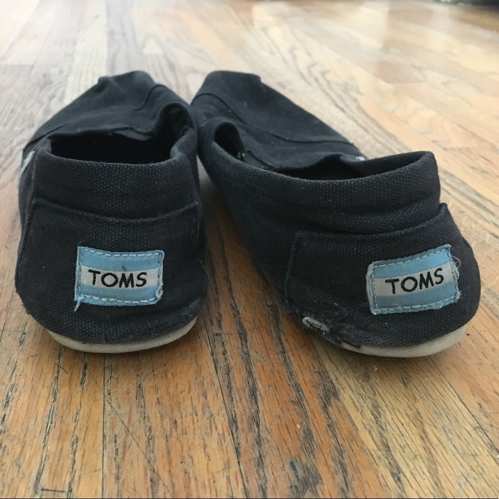 Toms shoes