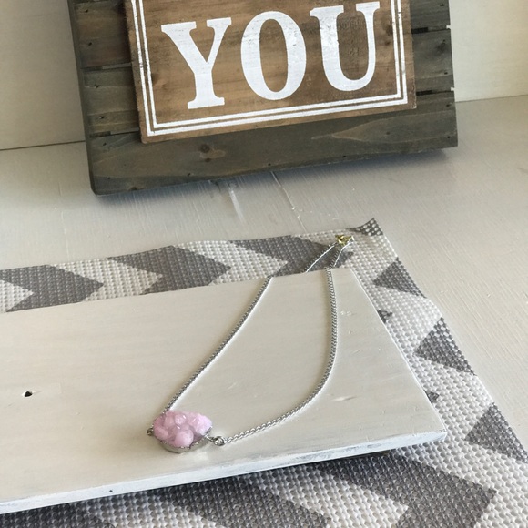 Rose Quartz local gemstone handmade necklace - Picture 2 of 2