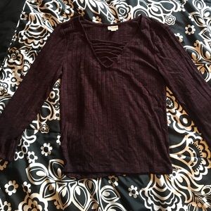 Long sleeve criss cross shirt!