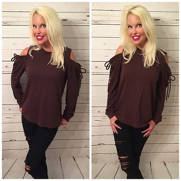 LAST One!! Plum cold shoulder ruffle sweatshirt - Picture 3 of 5