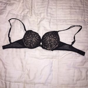 32B Victoria's Secret Bombshell Push-Up Bra
