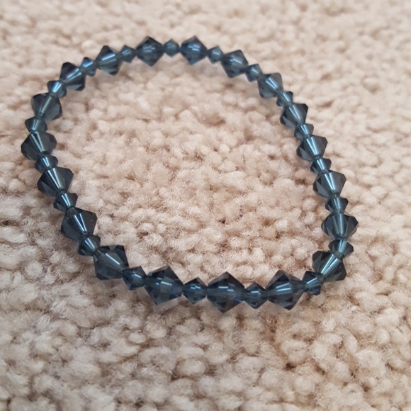 Bracelet with matching earrings - Picture 2 of 3