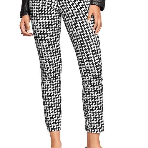 Old Navy Pixie Pants - Picture 2 of 3