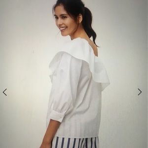 Brand new! Super cute white Blouse .
