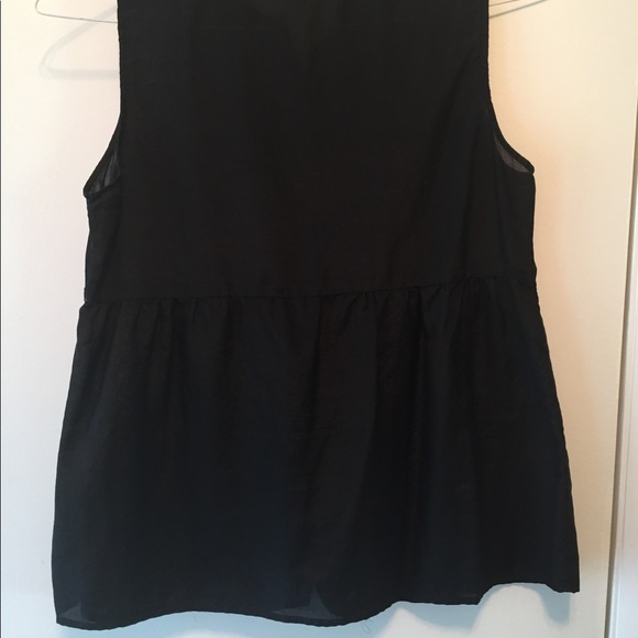 Sleeveless Ruffle Top - Picture 4 of 4