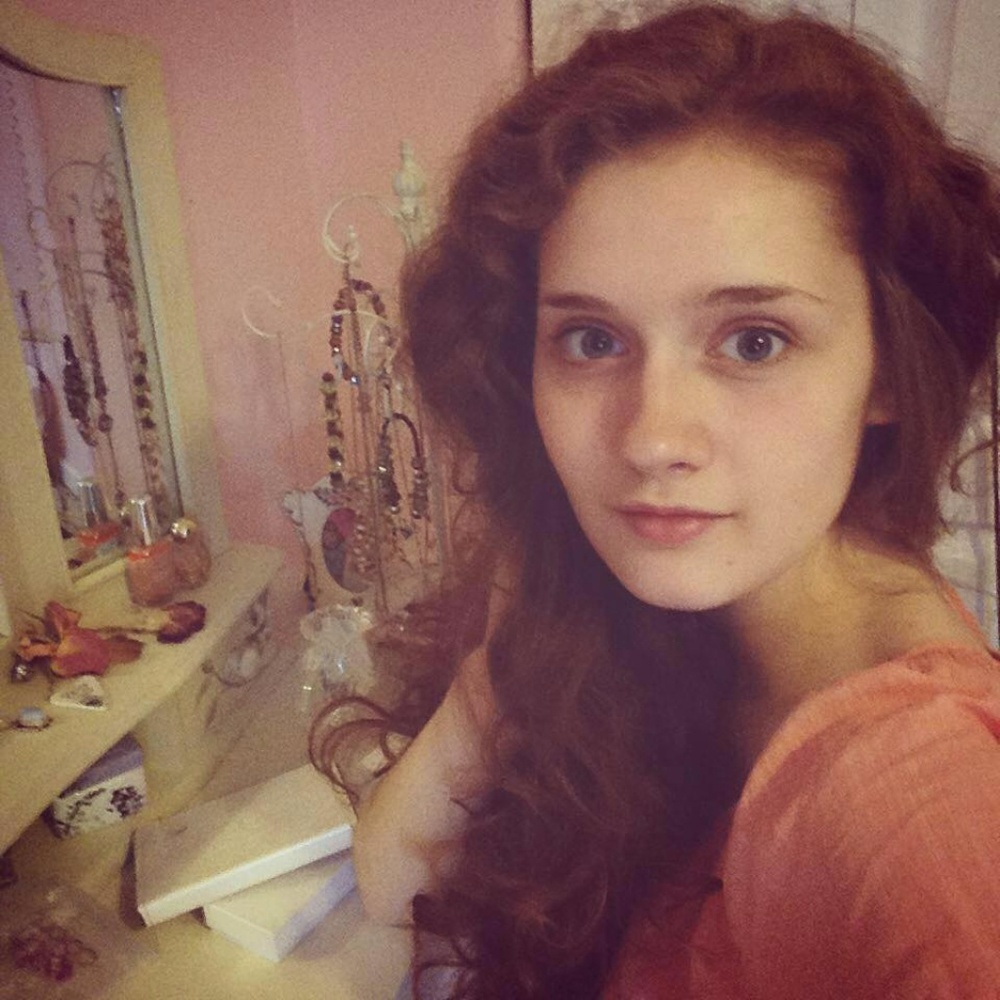 Meet your Posher, Abigail