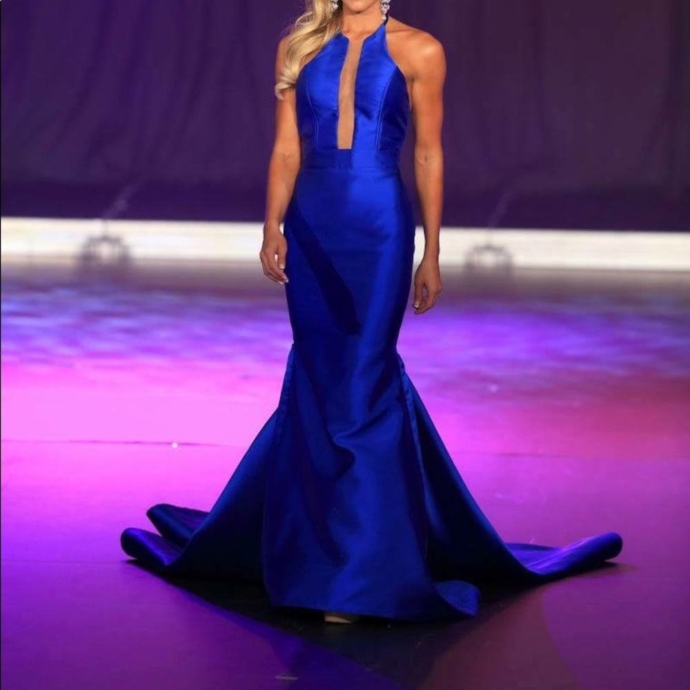 Custom Fernando Wong Gown