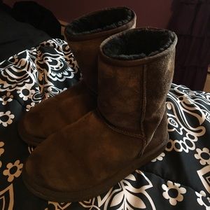 Classic Brown UGGS