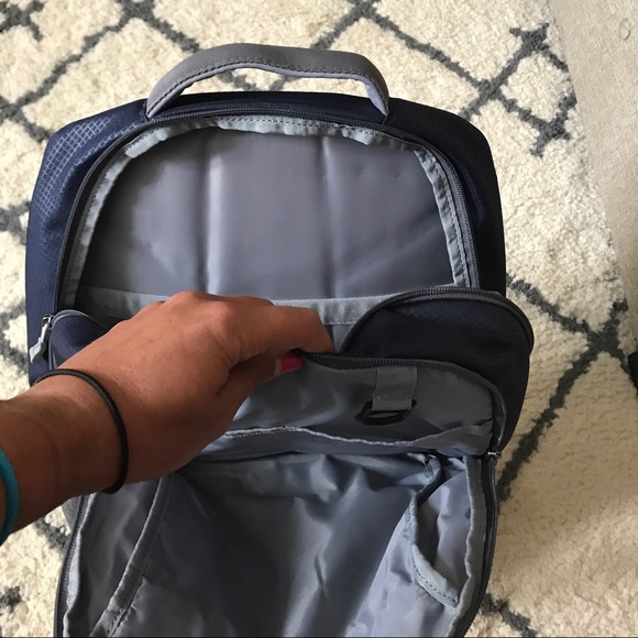 Under Armor Storm Hustle II Backpack - Picture 4 of 6