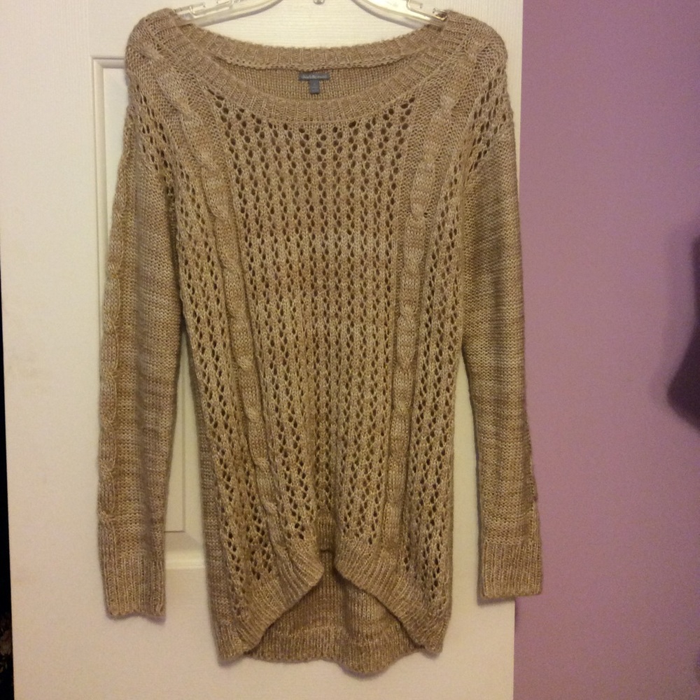 Light brown sweater