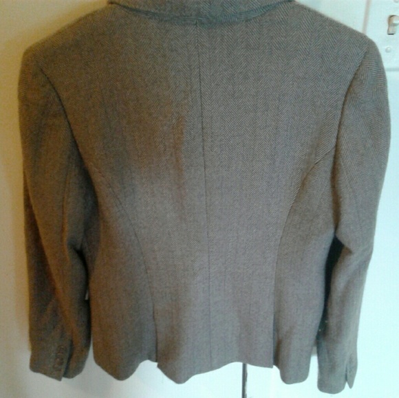 Jacket - Picture 4 of 5