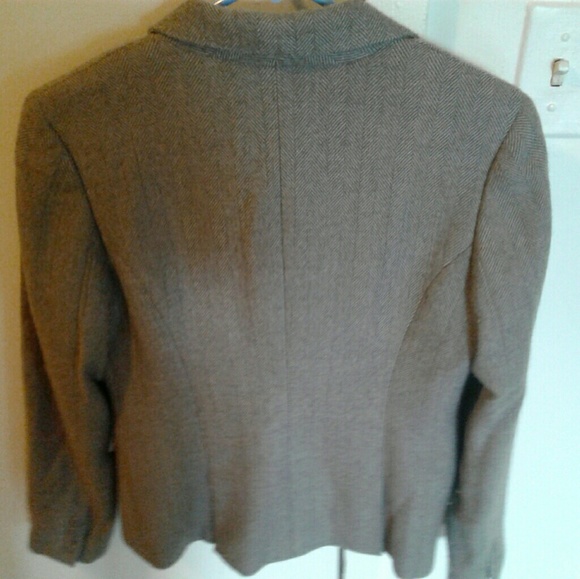 Jacket - Picture 5 of 5