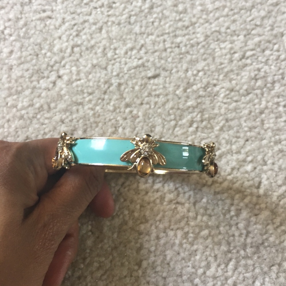 Bee bracelet