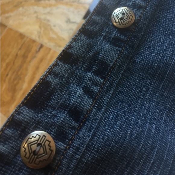 Chico's vented Jean vest...medium fade blue size 2 - Picture 8 of 8