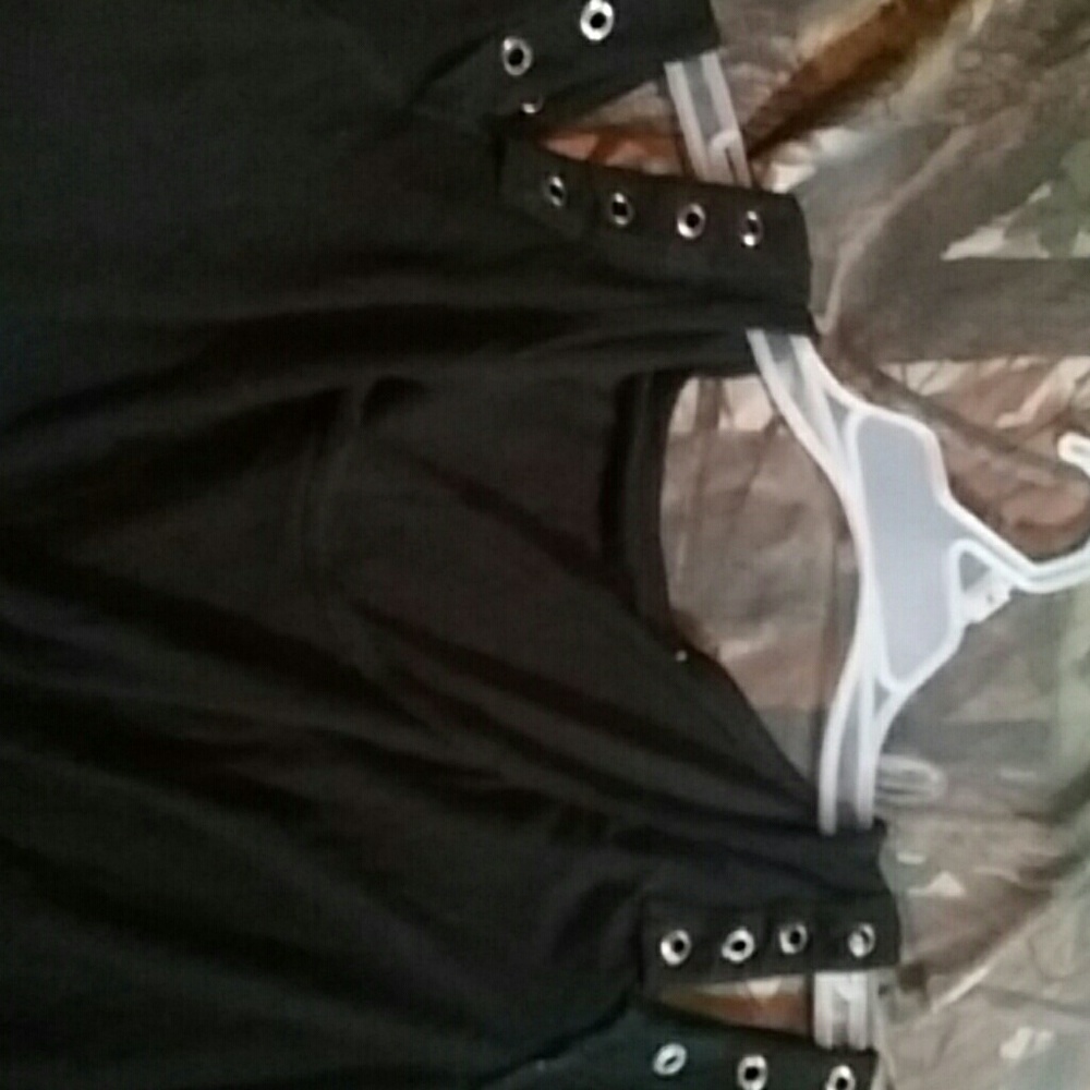 Black shirt