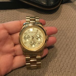 Michael kors gold watch