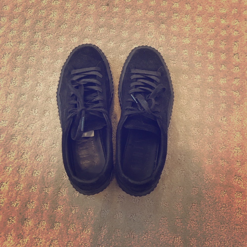 Rihanna pumas black on black size 8