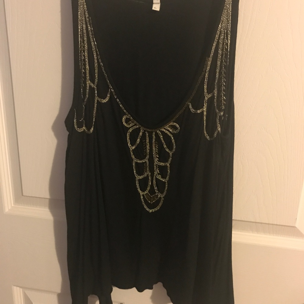 Fun tank top with gold detail - Willow and Clay