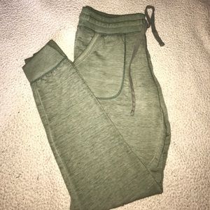 Women's joggers/sweatpants