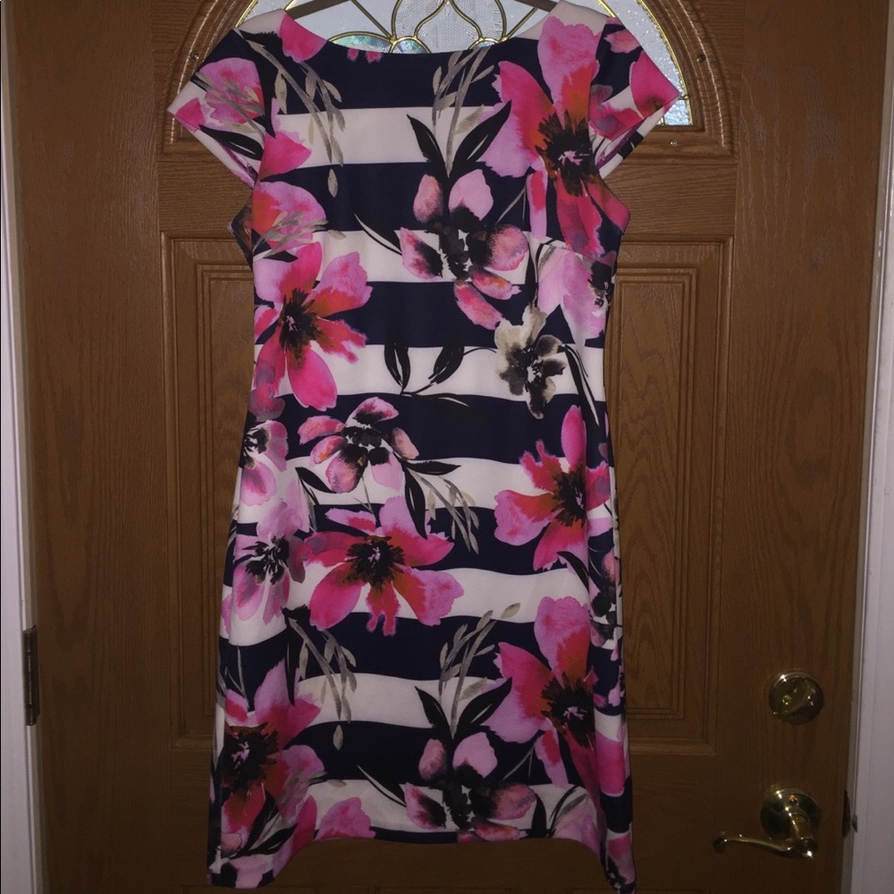 Vince Camuto floral print dress
