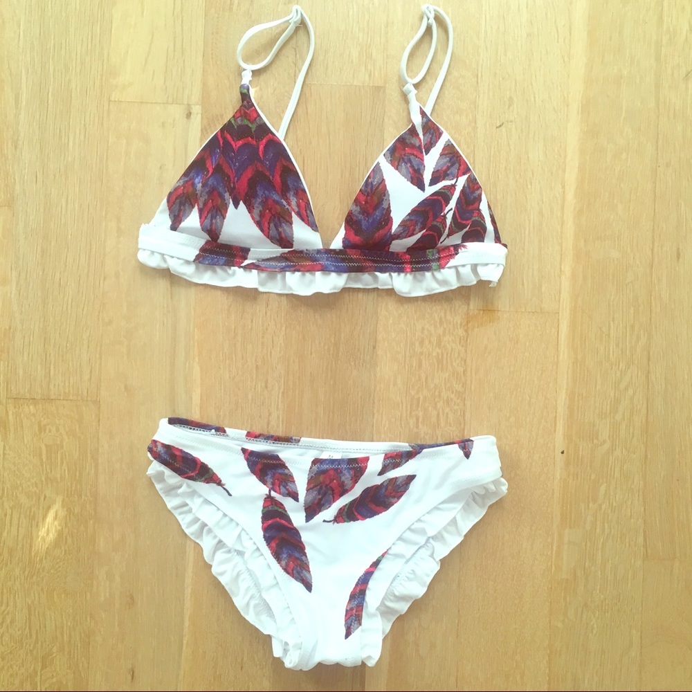 White bikini top and bottom