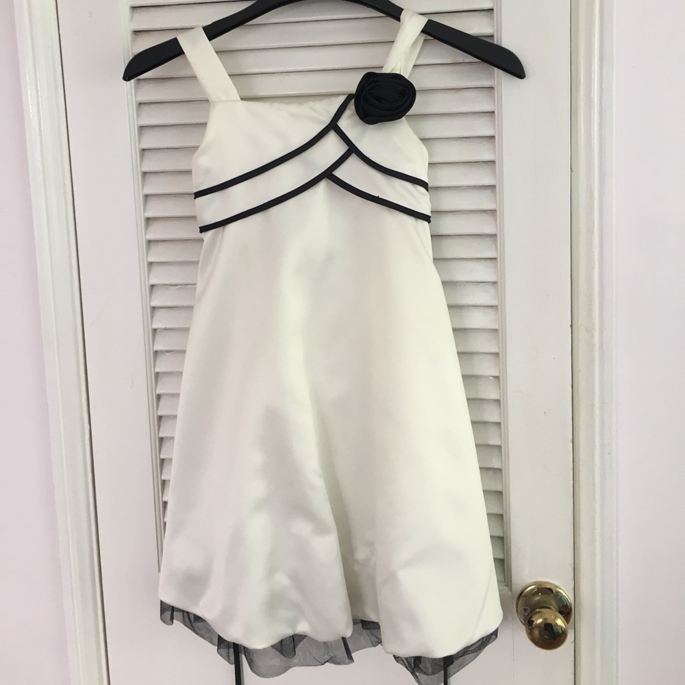 White and black evening dress for kids