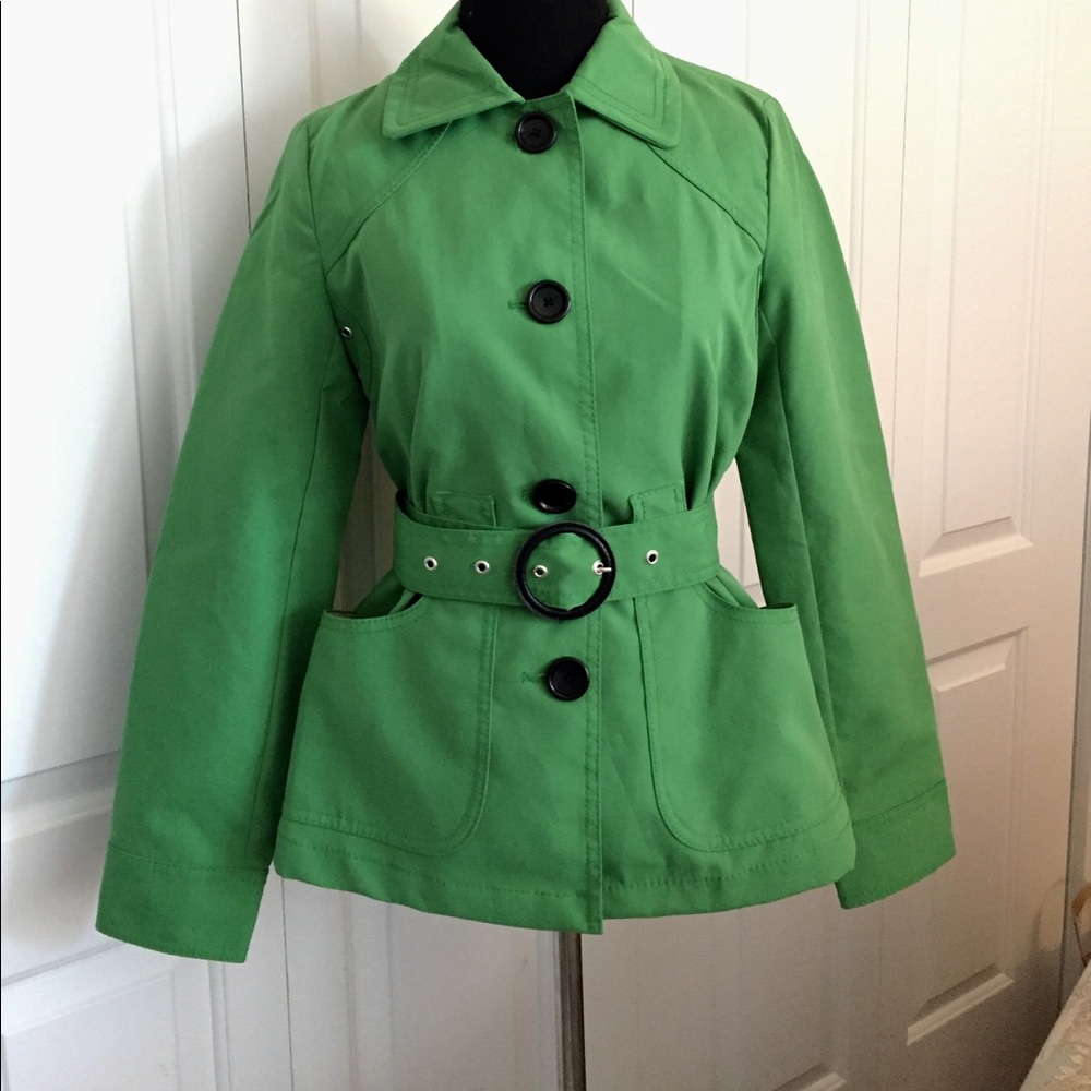 Gorgeous Banana Republic belted short Rain Coat