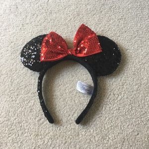 Official Disney Minnie Mouse ears