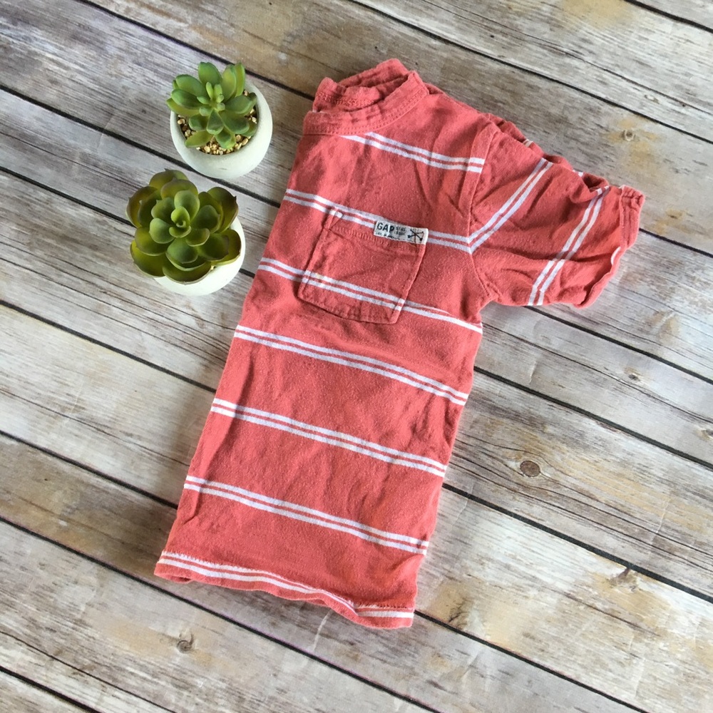 Gap striped tshirt