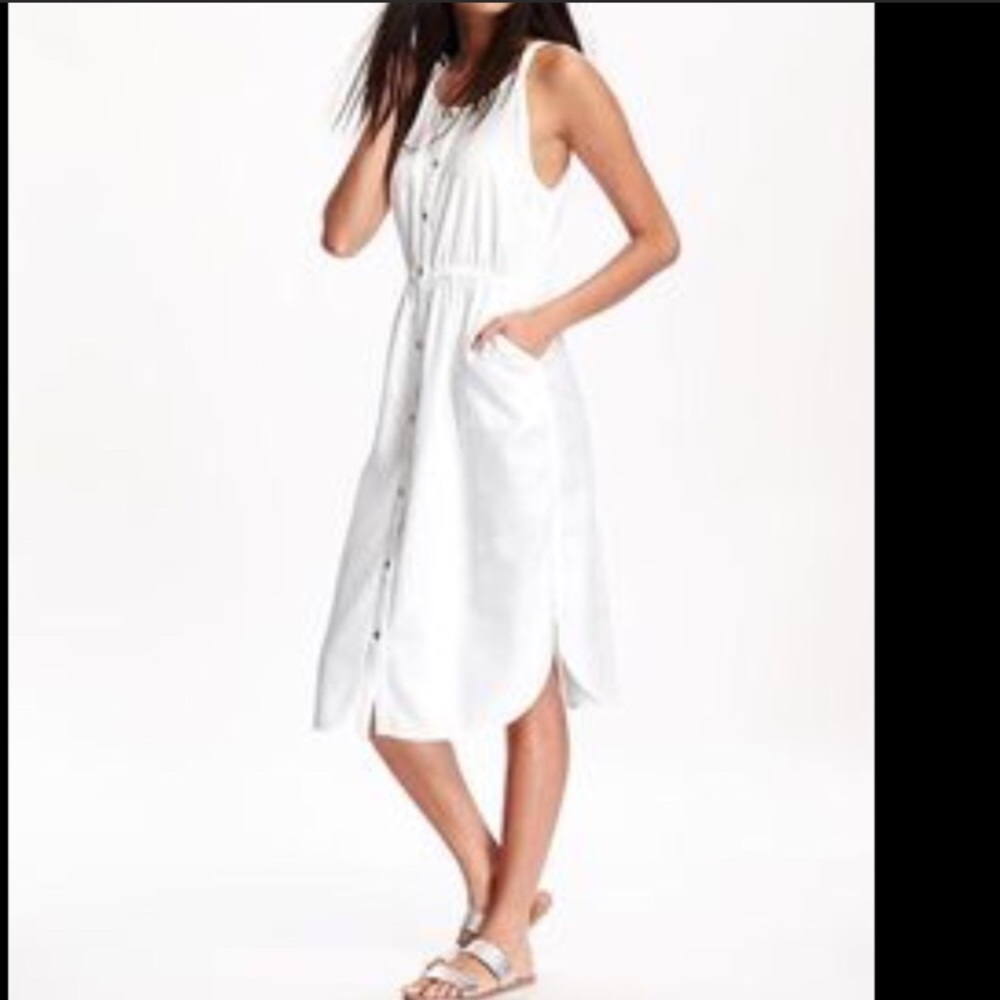 White linen midi dress 👗