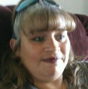 Meet your Posher, Angie