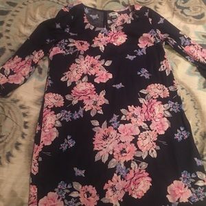 Old navy floral shift dress 👗
